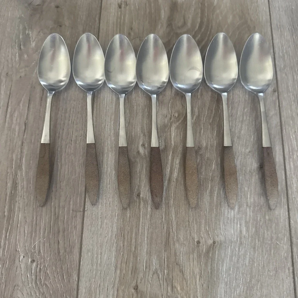 Vintage 7 Epic Wood Composite Handled Place Spoons 7